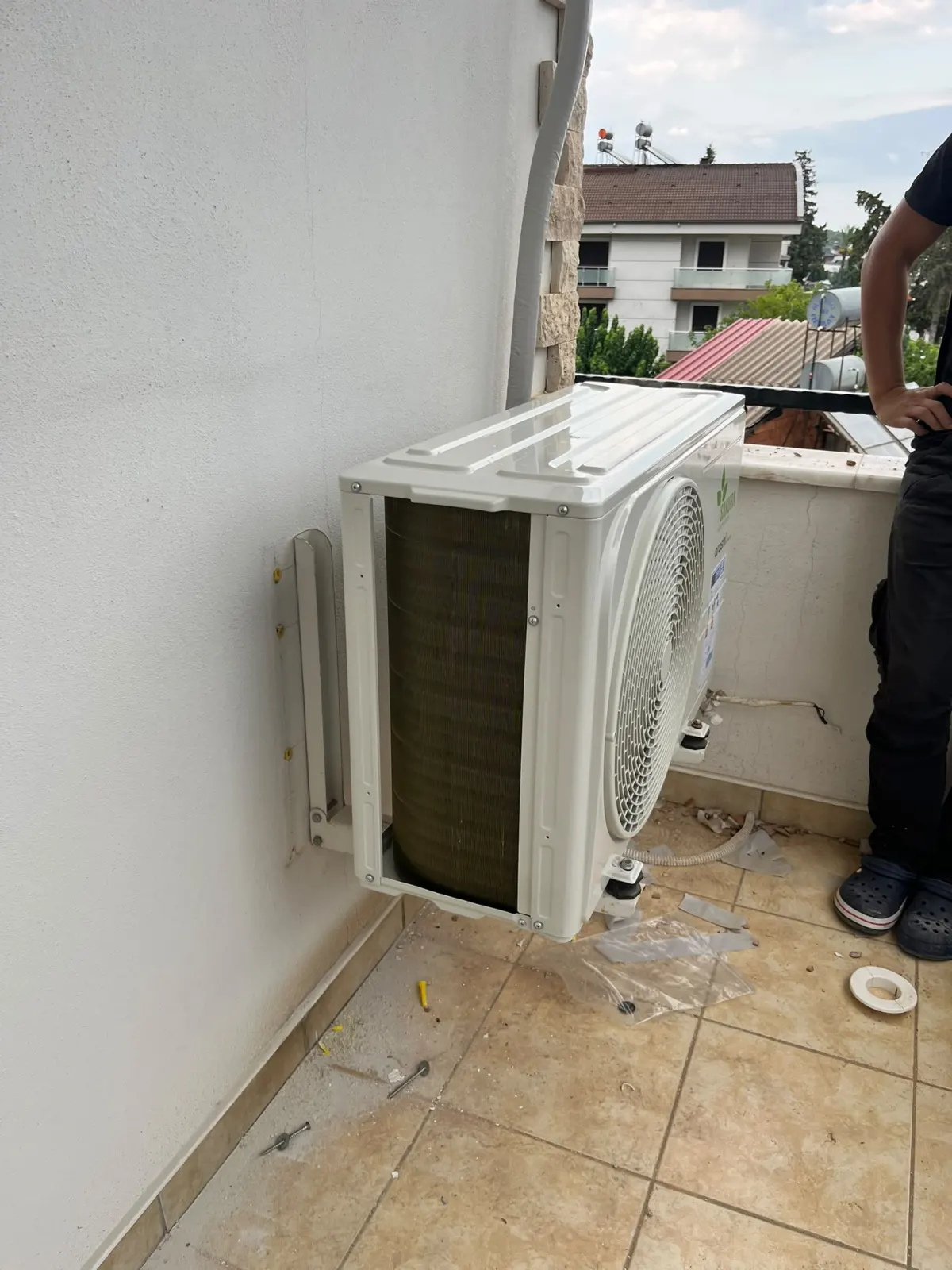 Sigma klima dış ünite balkon montajı — Antalya referans